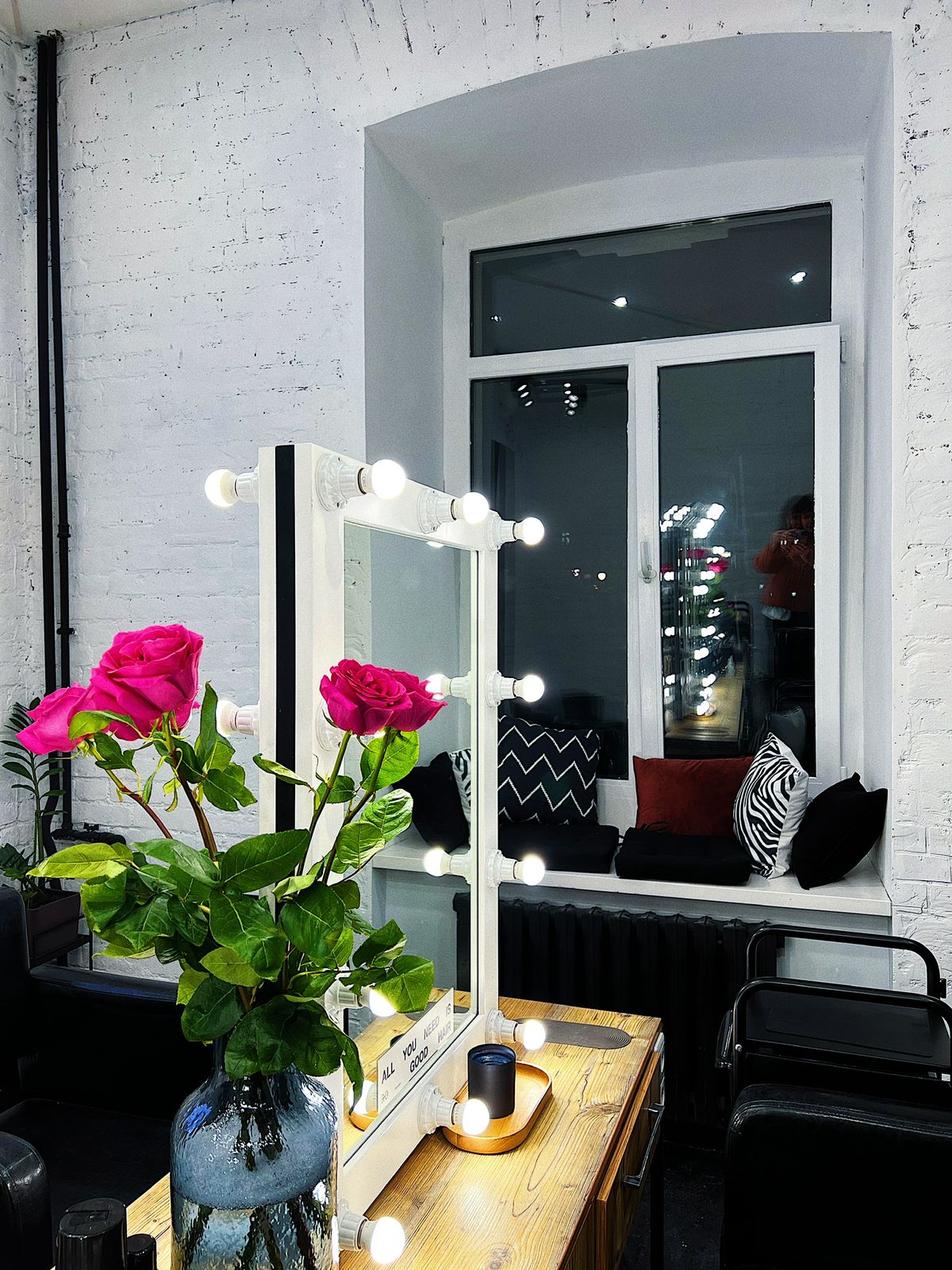 On Hair Salon теперь располагается по новому адресу (фото 1)