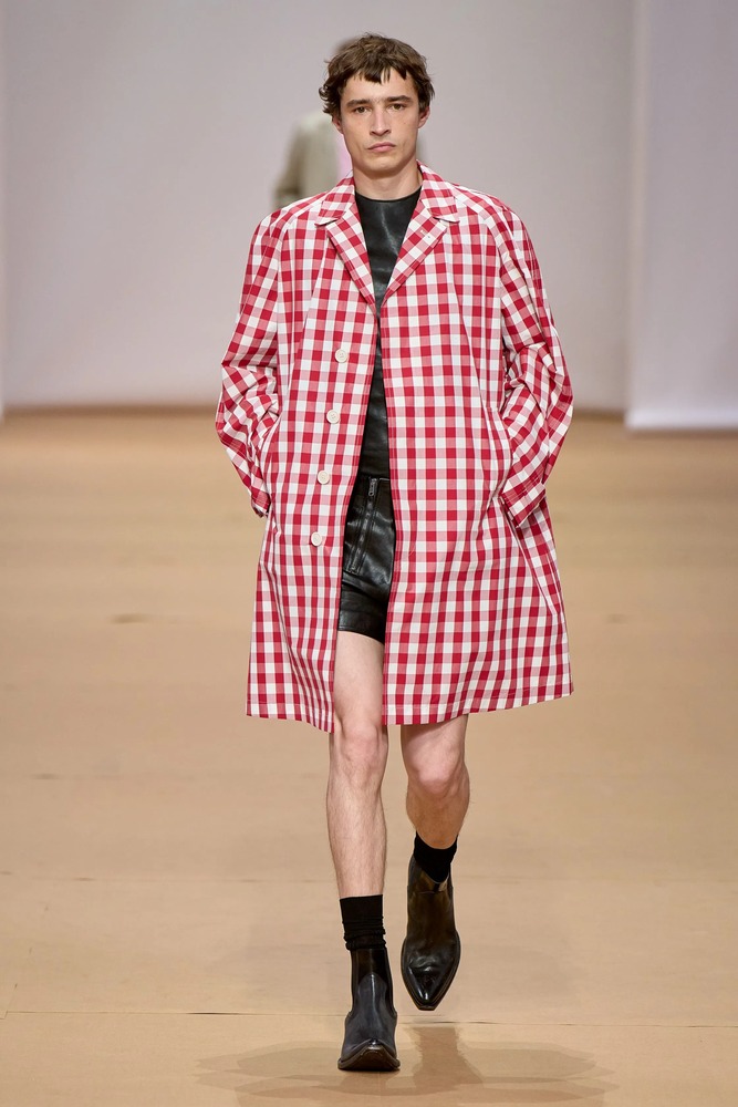 Неделя мужской моды в Милане — что будем носить летом 2023-го? Вот идеи Prada, Brioni и Zegna (фото 7)