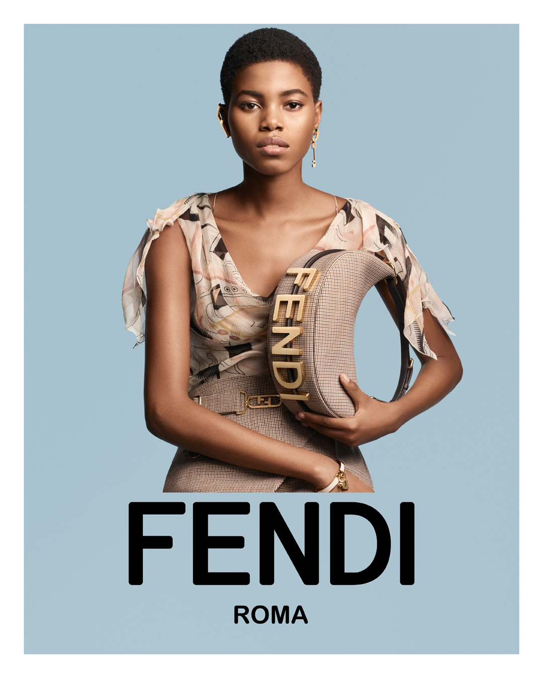 Белла Хадид стала лицом новой кампании Fendi (фото 2)