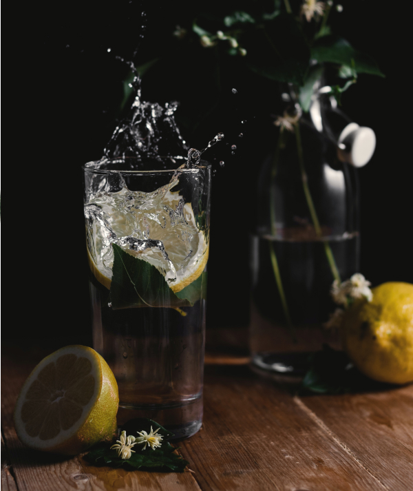 Детокс-вода с огурцом, мятой, лимоном. Почему она полезна? (фото 1)