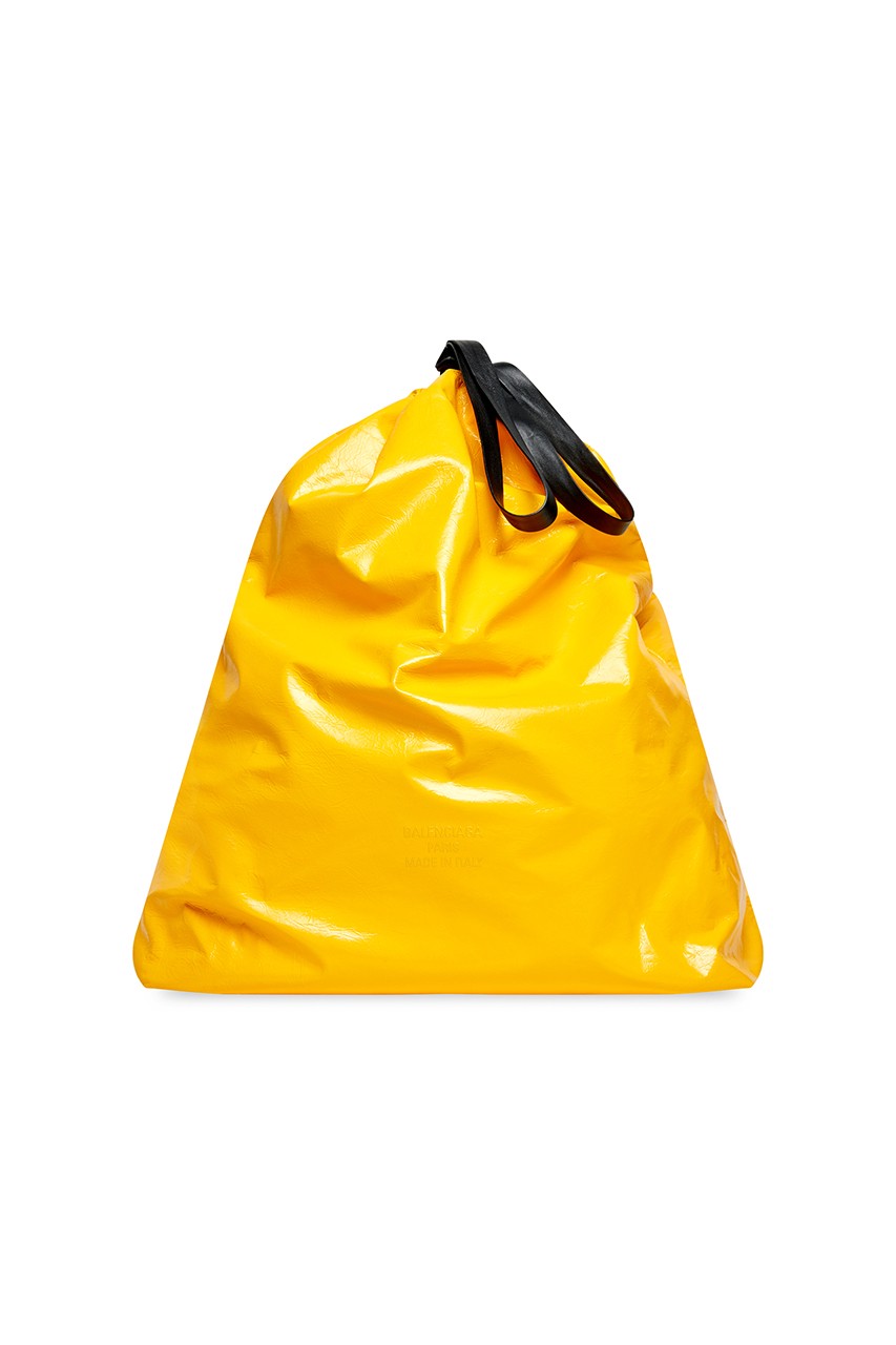 Balenciaga выпустил сумку в форме мешка для мусора за 1 790 долларов (фото 4)