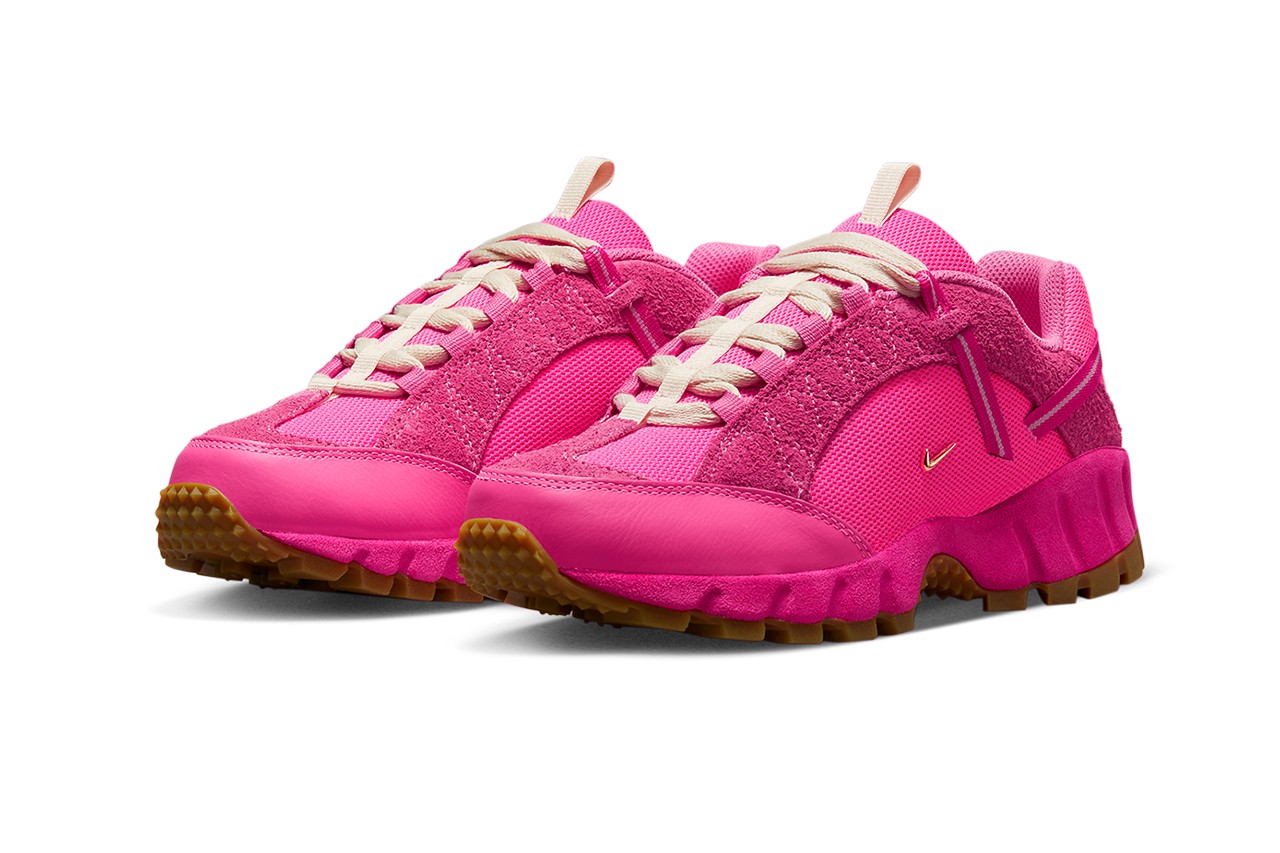 Jacquemus показал кроссовки из коллаборации с Nike в ярко-розовом оттенке (фото 2)