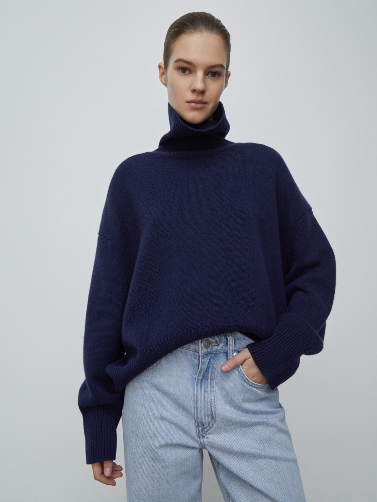 Время тепла и заботы. Выбираем свитер у локальных марок (фото 8)