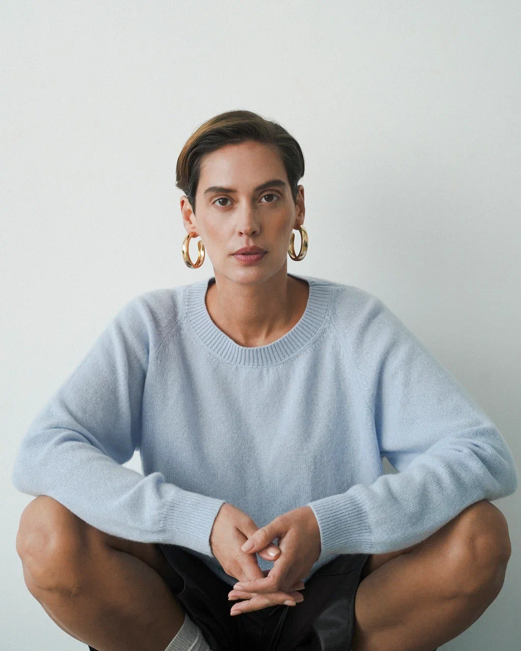 Время тепла и заботы. Выбираем свитер у локальных марок (фото 9)