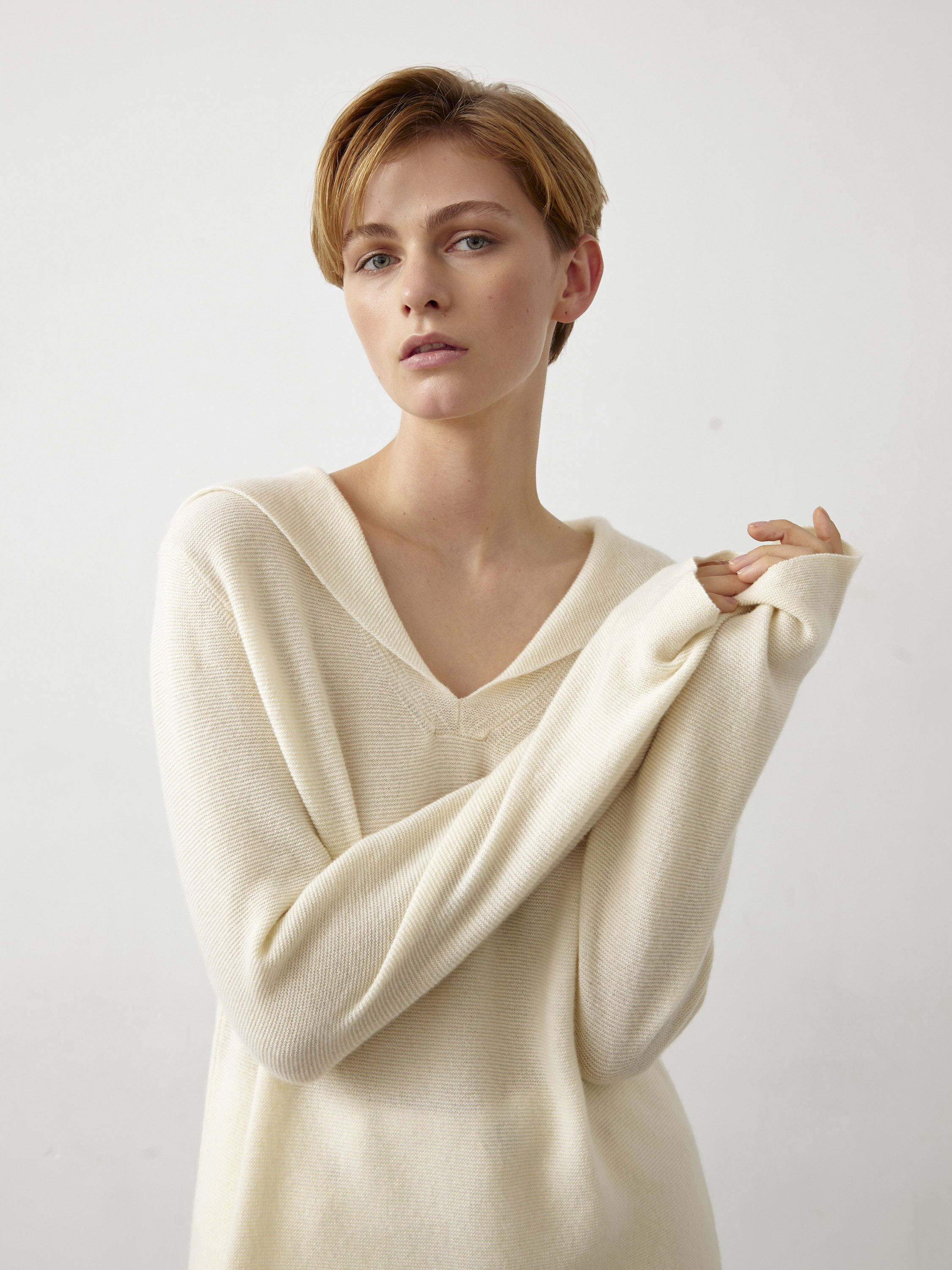 Время тепла и заботы. Выбираем свитер у локальных марок (фото 13)