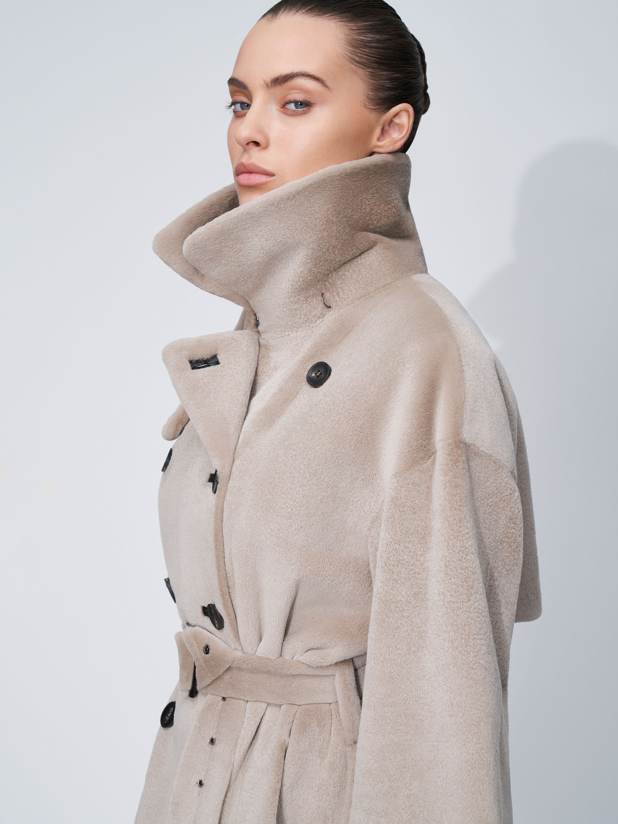 Почему мех — новый черный и как правильно его носить сегодня (фото 8)