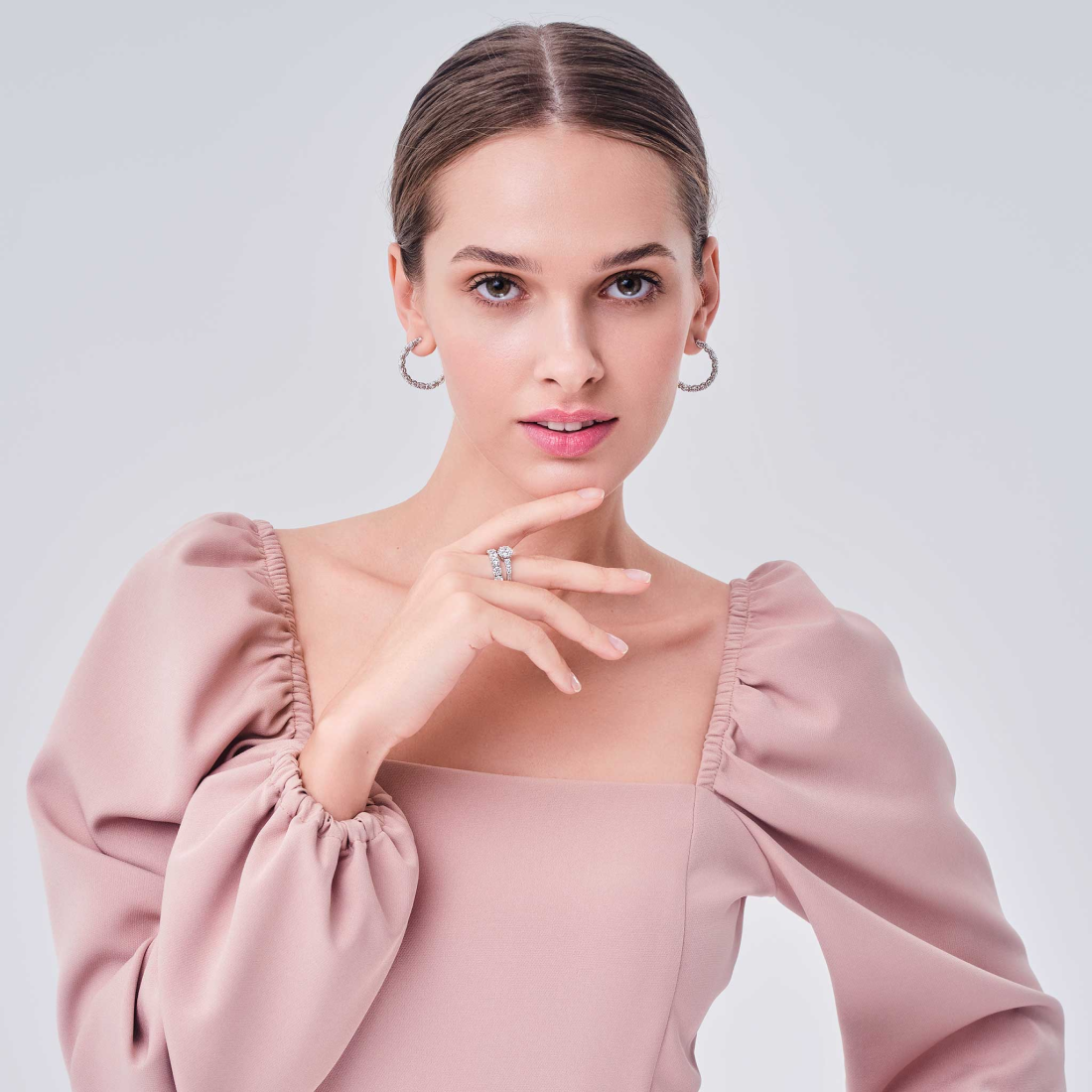 Светлана Бондарчук и Илья Клюев выпустили коллекцию с бриллиантами Cluev (фото 4)