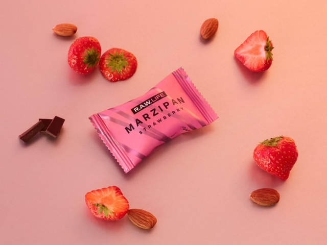 R.A.W. Life выпустил коллекцию новогодних марципанов (фото 3)