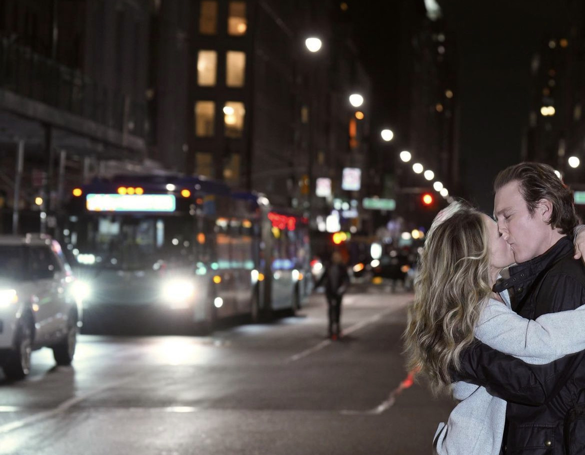 Сара Джессика Паркер и Джон Корбетт целуются на съемках продолжения «Секса в большом городе» (фото 2)