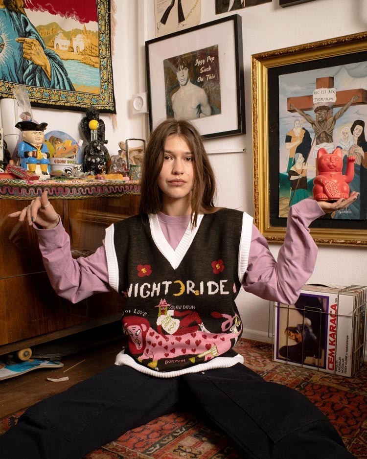 «Кружок» выпустил коллаборацию с художником Кириллом Бурыгиным (фото 1)