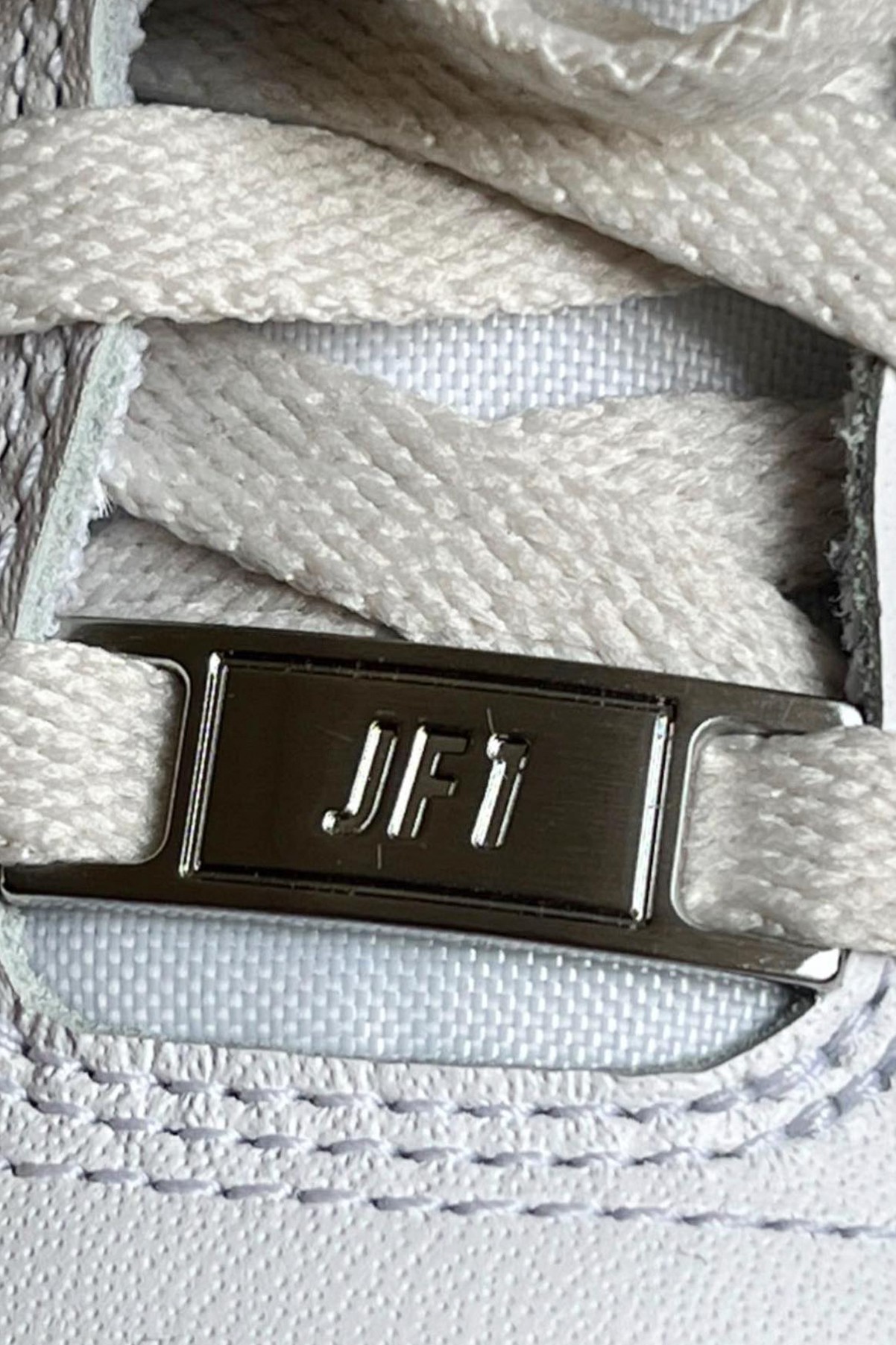 Симон Порт Жакмюс выпустит новую коллаборацию с Nike (фото 2)