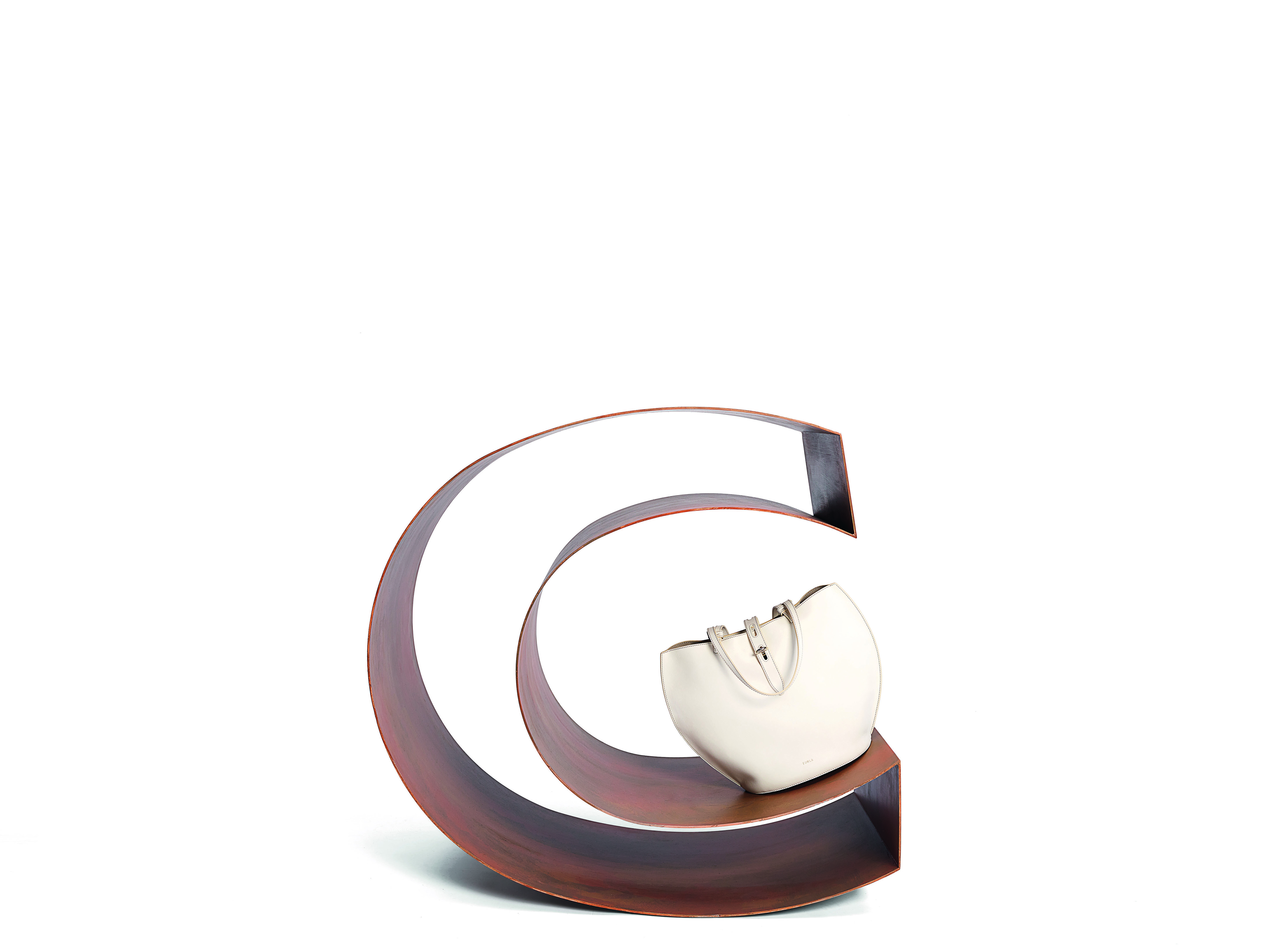 Unica — первая сумка Furla из биоразлагаемой кожи (фото 8)