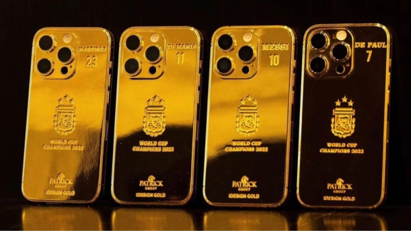 Лионель Месси подарил футболистам из сборной Аргентины 35 золотых iPhone (фото 2)
