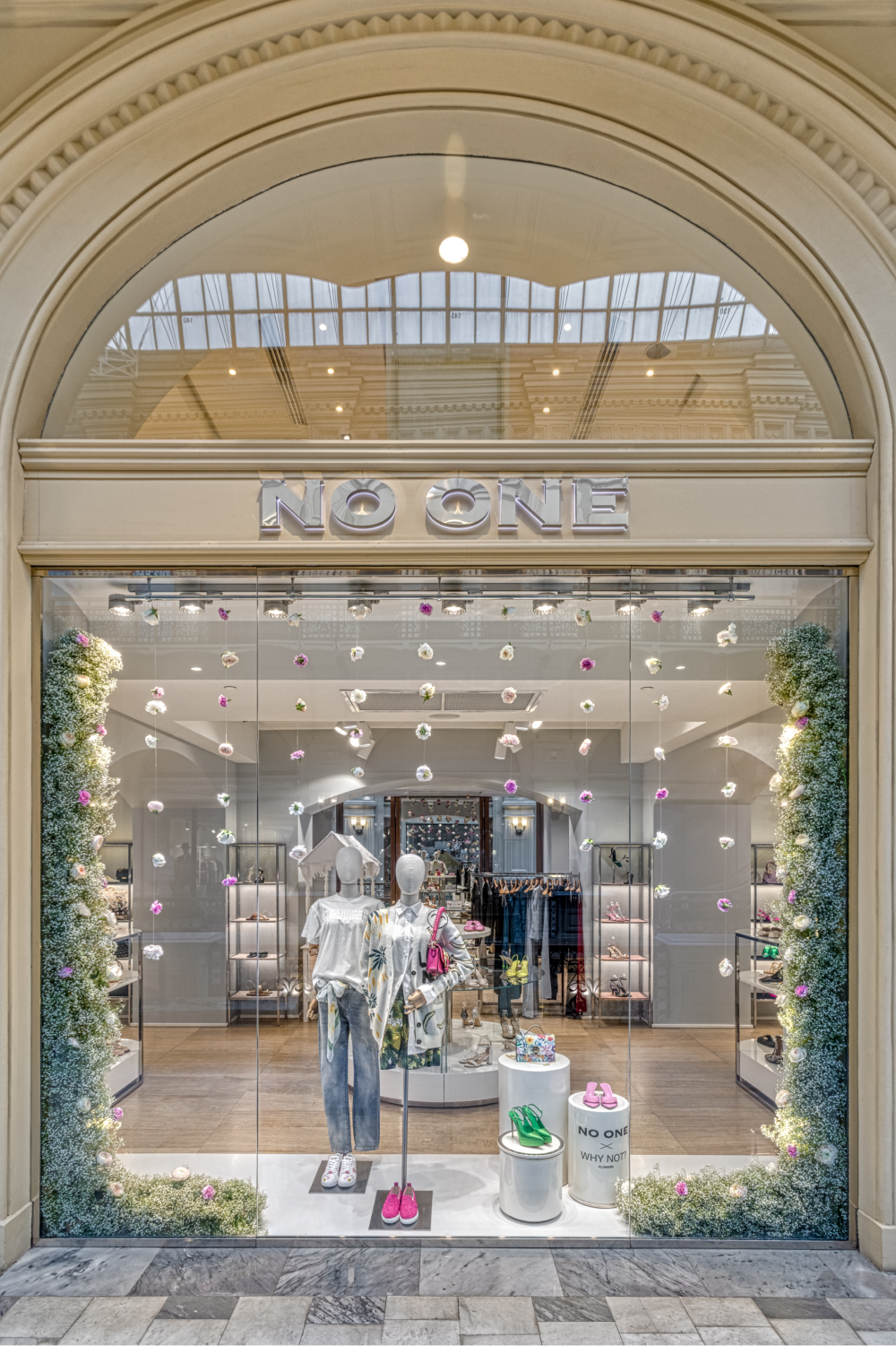 Бренд No One представил совместный проект с флористической студией Why Not? flowers (фото 3)