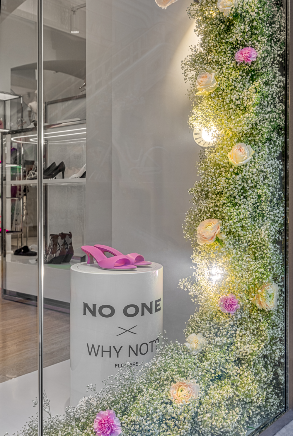 Бренд No One представил совместный проект с флористической студией Why Not? flowers (фото 1)