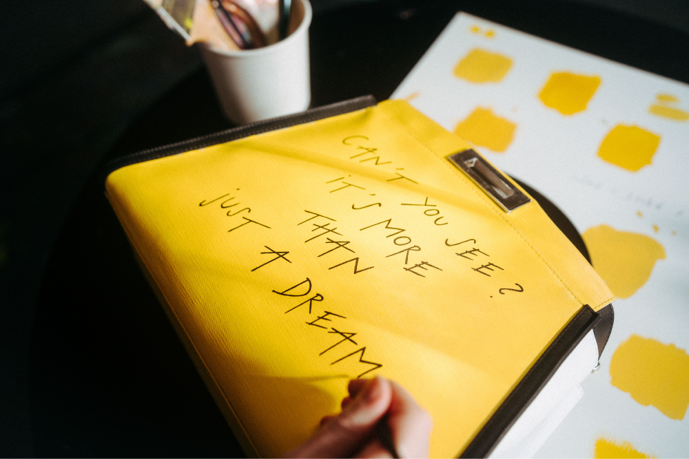 Fendi открывает новый бутик в Дюссельдорфе (фото 3)