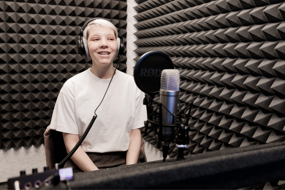 Актрисы нового сериала Федора Бондарчука озвучили сборник рассказов писательниц Серебряного века (фото 3)