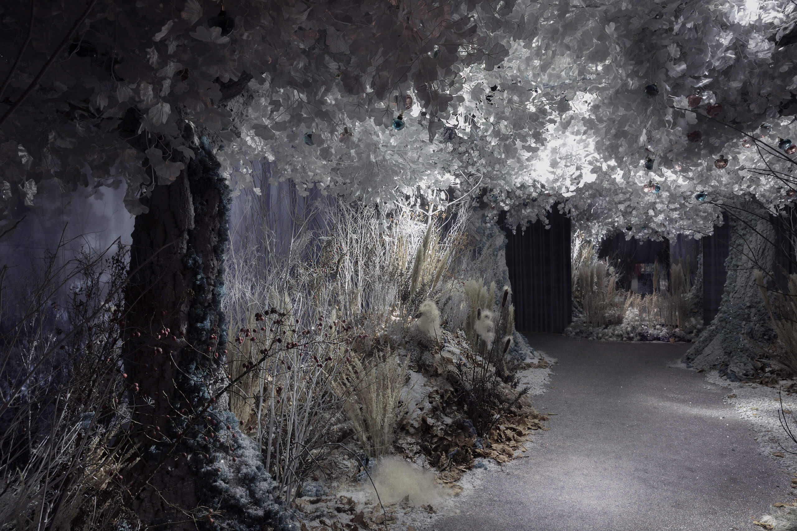 Выставка для Nina Ricci и инсталляция для Chanel: что нам нужно знать о бюро Visionar (фото 11)