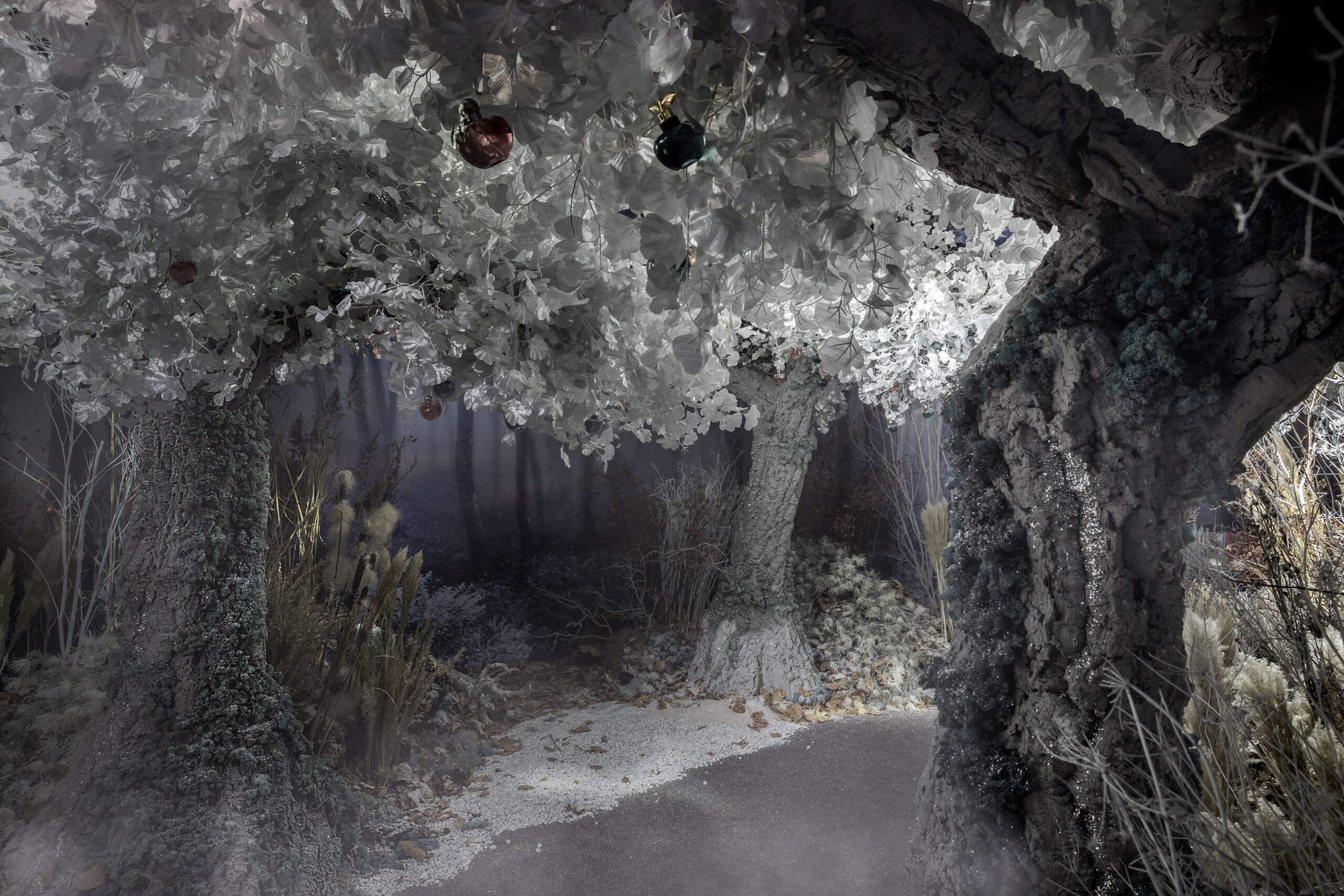 Выставка для Nina Ricci и инсталляция для Chanel: что нам нужно знать о бюро Visionar (фото 10)