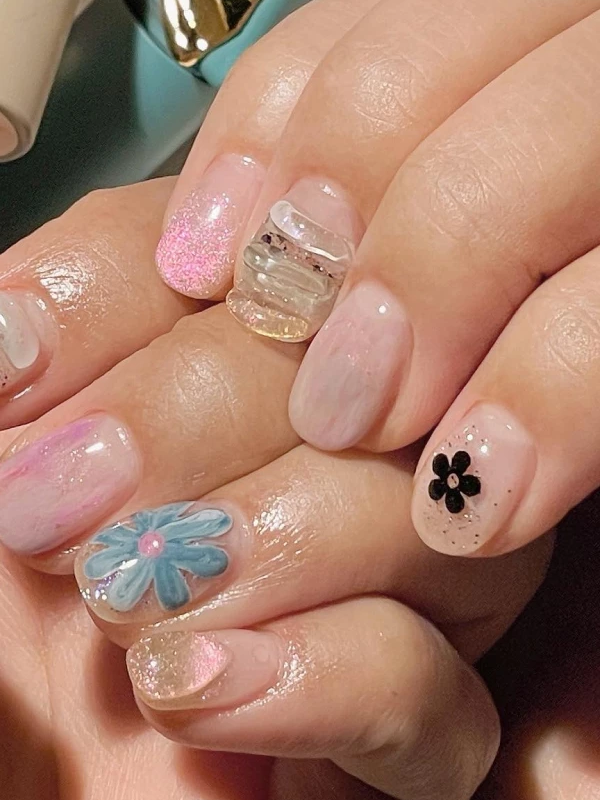 Тренды, уход, восстановление и новые термины: собрали в одном месте все, что нужно знать о маникюре (фото 6)