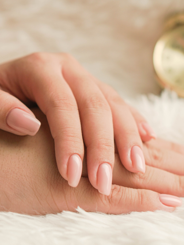 Тренды, уход, восстановление и новые термины: собрали в одном месте все, что нужно знать о маникюре (фото 1)