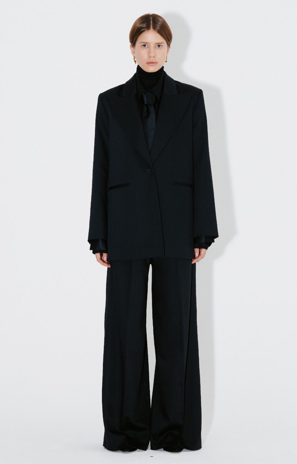 Укороченный, асимметричный, приталенный: какой пиджак носить этой весной? Выбор Ксении Ярёма (фото 8)