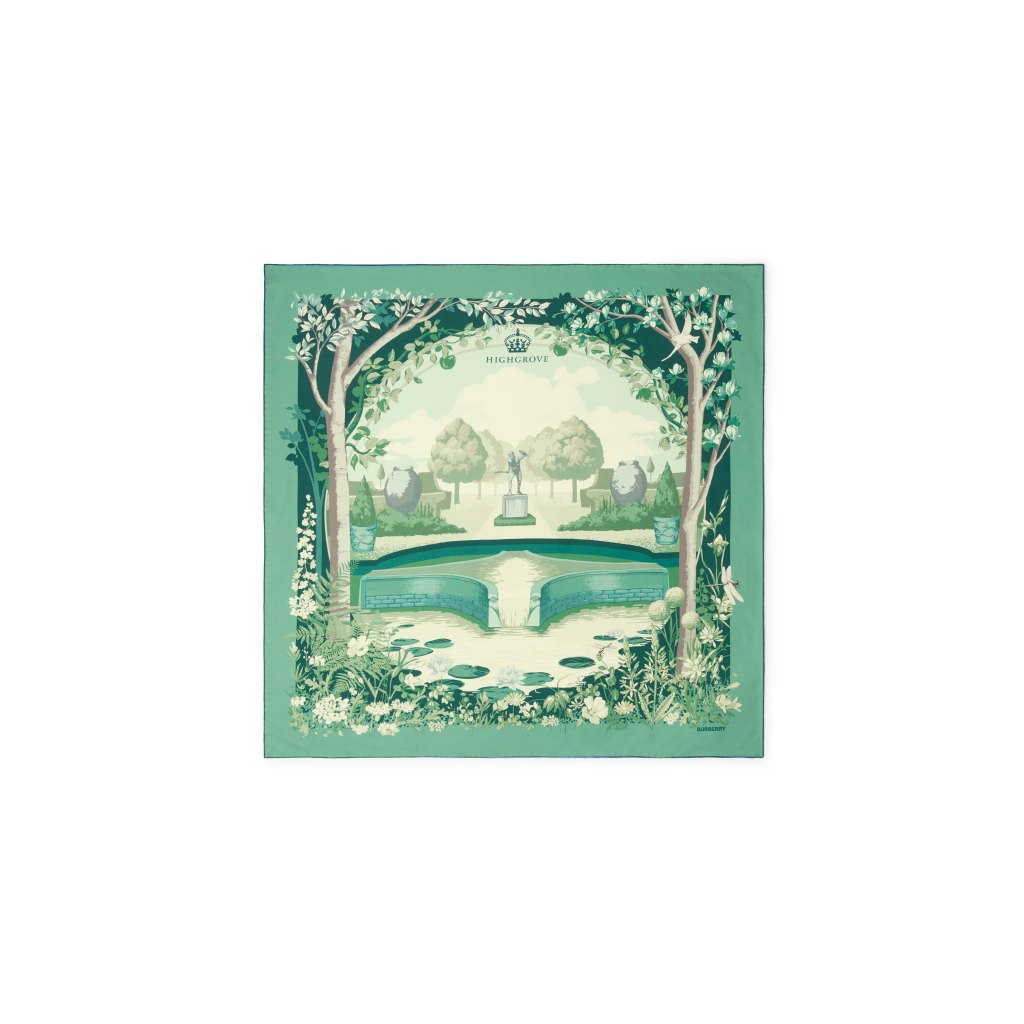Burberry создал шарф с Highgrove Gardens в преддверии коронации Карла III (фото 1)