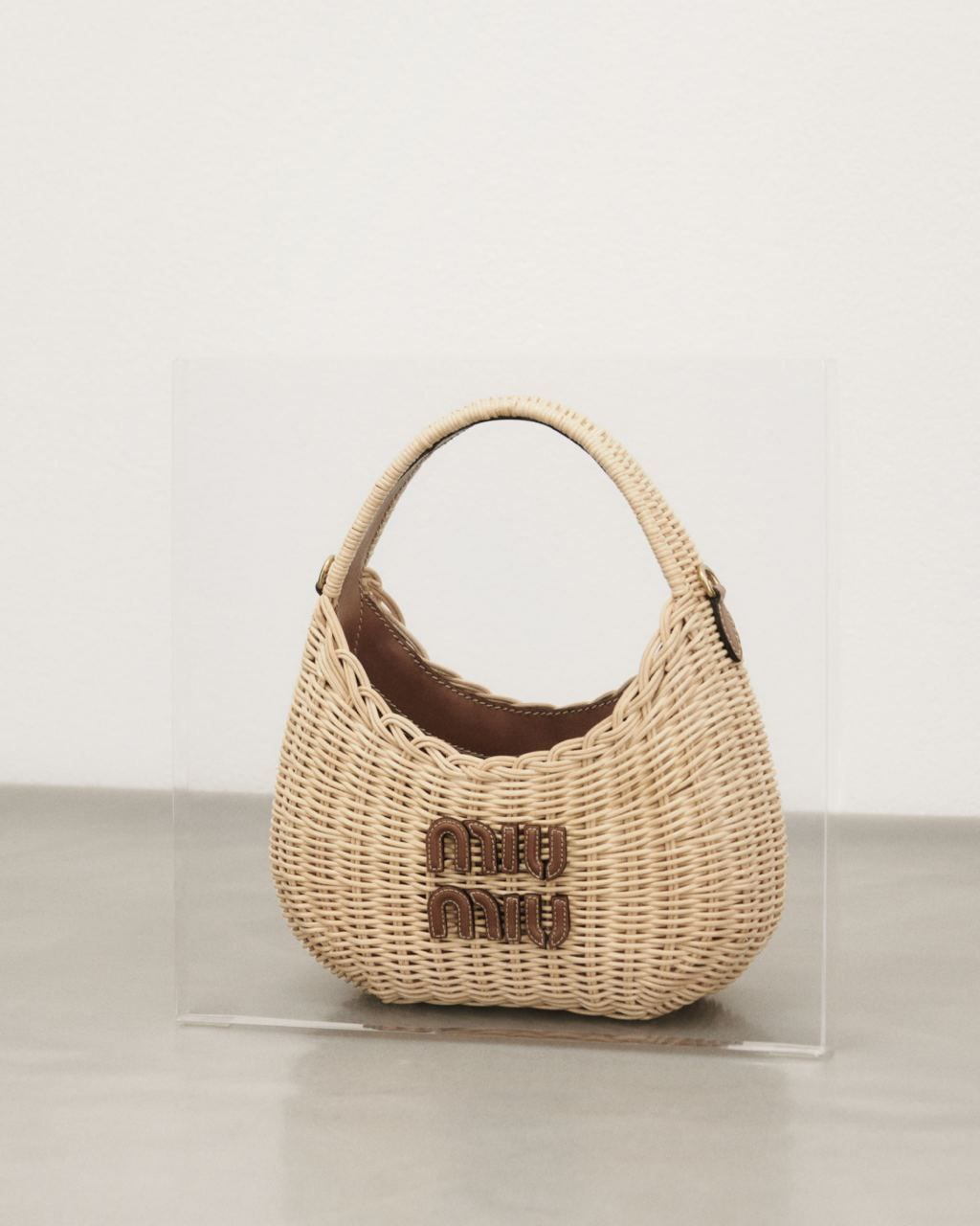 Miu Miu представил новую коллекцию L’Été (фото 6)