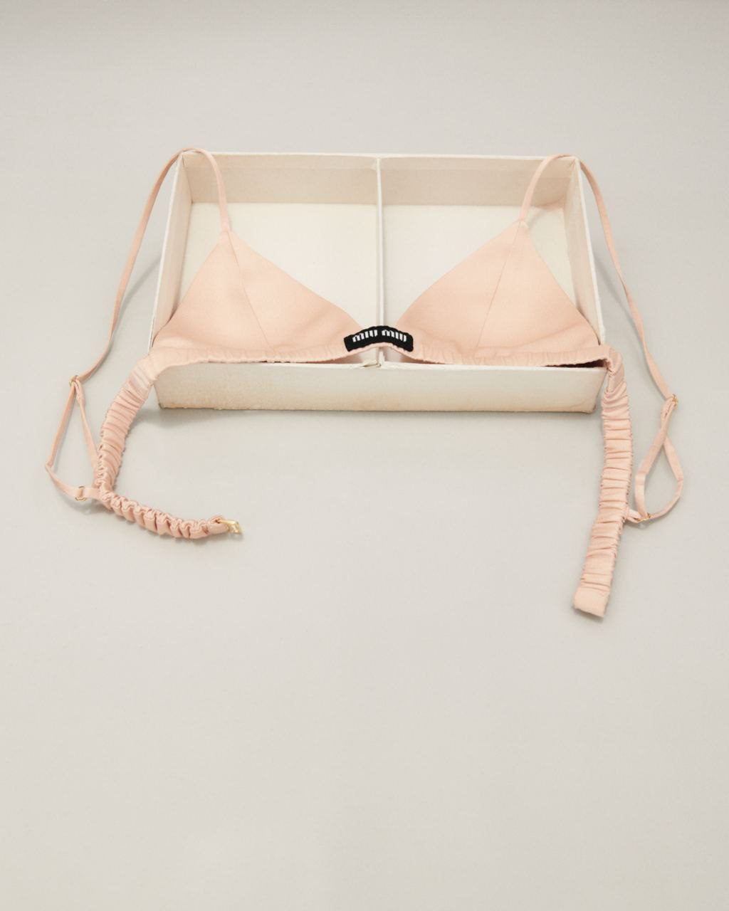 Miu Miu представил новую коллекцию L’Été (фото 4)