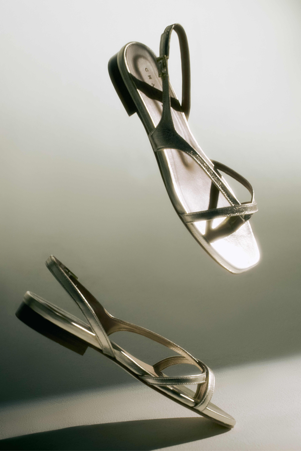 Бренд Charuel представил свою первую коллекцию обуви (фото 4)