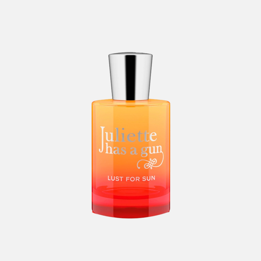 Шампанское розе, лепестки сакуры и летние кокосовые ноты: 5 новых ароматов для поздней весны (фото 9)