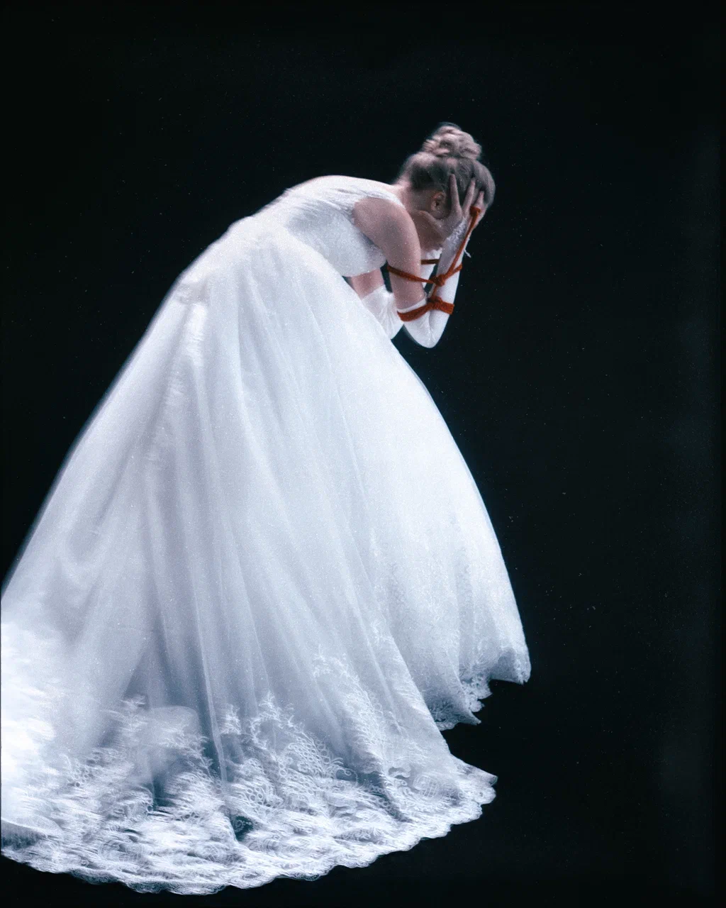 То ли воля, то ли неволя: актриса Елизавета Базыкина — о спектакле «Богатые невесты. Новый сезон» (фото 4)