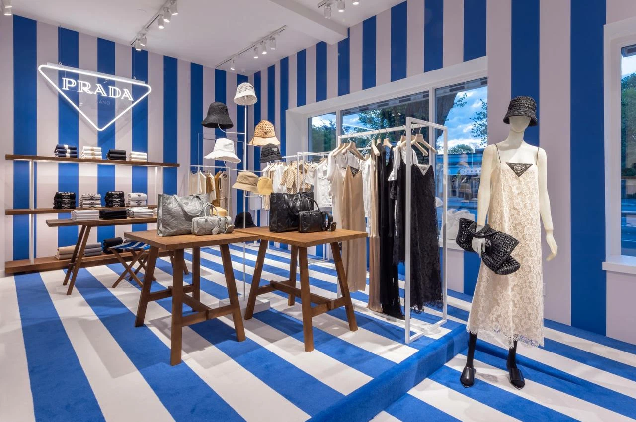 Prada провел редизайн магазина в Хэмптоне (фото 1)