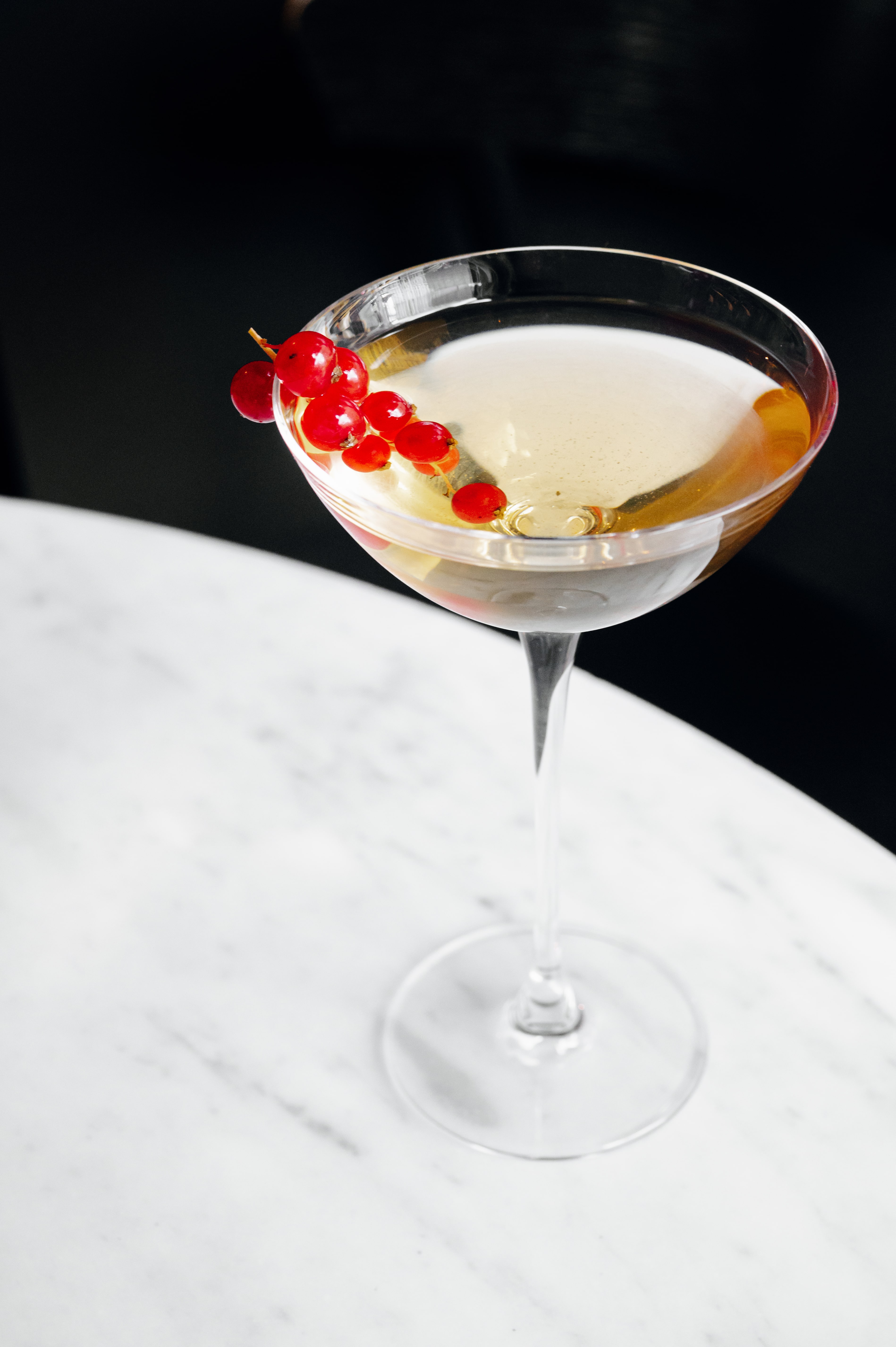 Новости ресторанов: дачный салат, булочка-ромашка и сауэр с лепестками роз (фото 9)