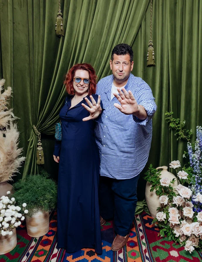 Катя Мухина, Ян Яновский, Евгения Линович и Маша Федорова посетили ужин в «Ткемали» (фото 2)