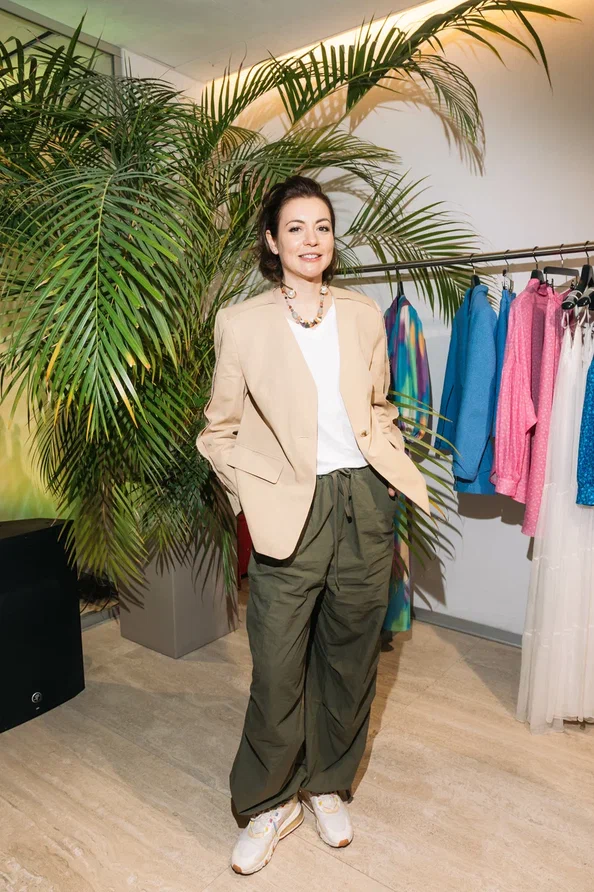 В пространстве Akhmadullina прошел Летний коктейль для друзей бренда (фото 4)