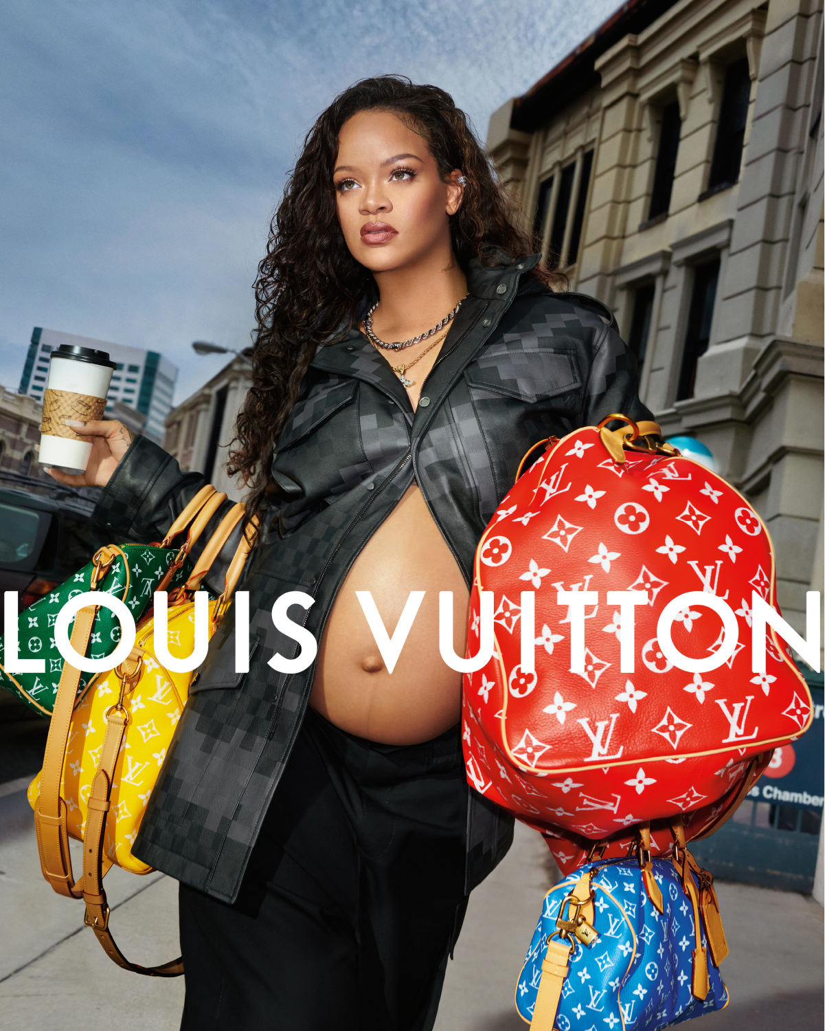Louis Vuitton показал полную кампанию с участием Рианны (фото 1)