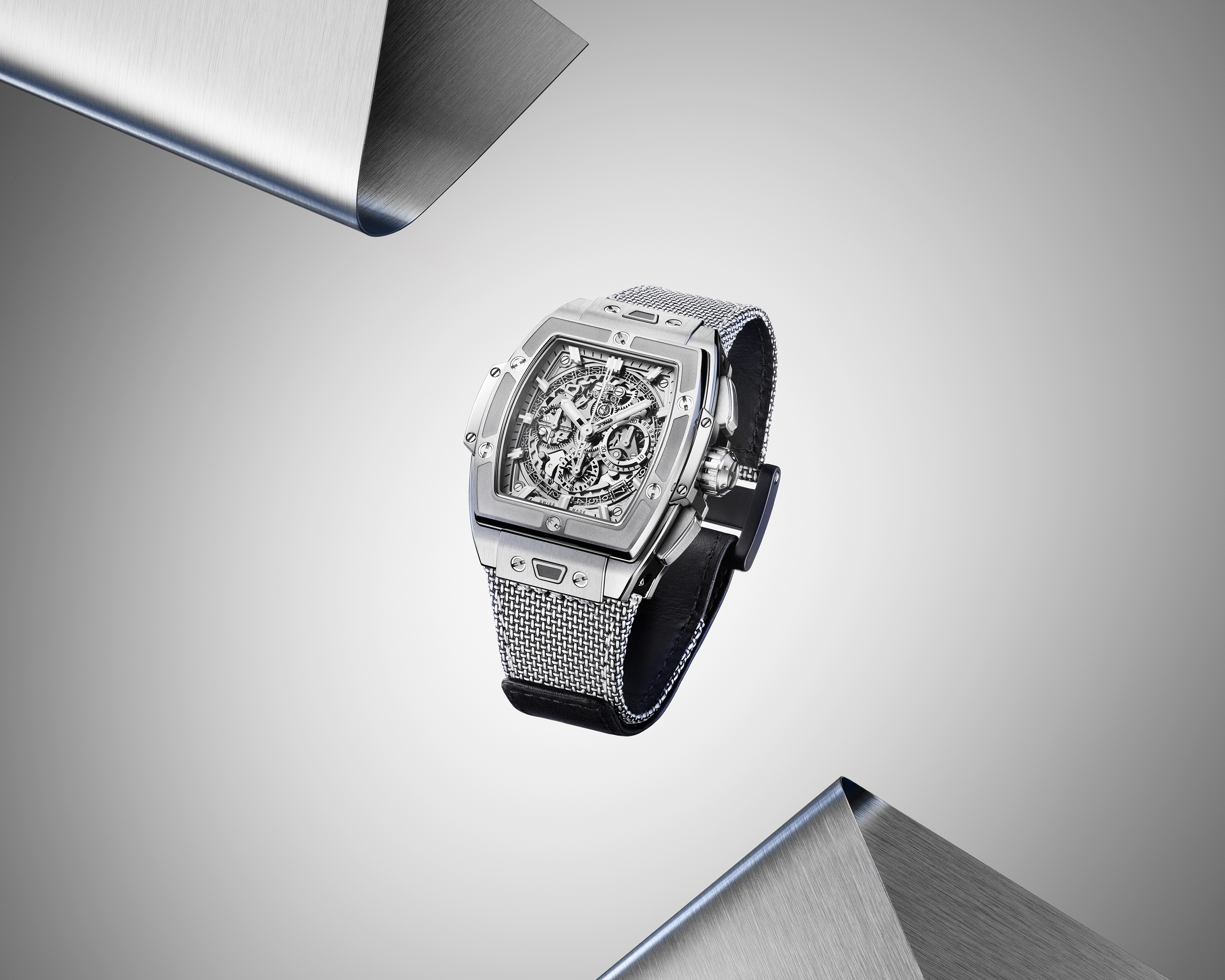 Hublot пополнил линейку часов Essential Grey (фото 1)