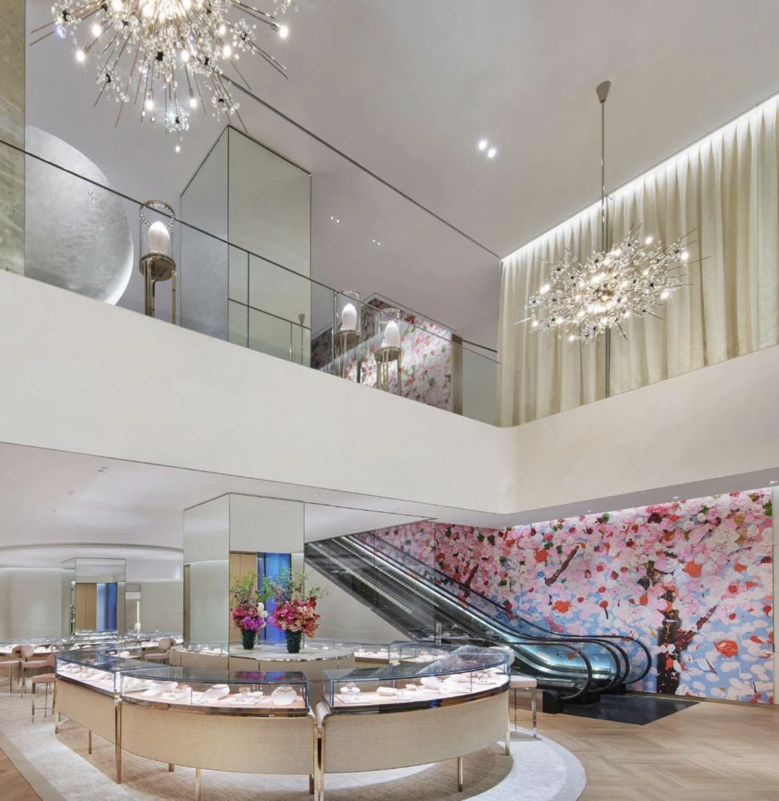 Tiffany & Co. открыл флагманский магазин в Токио после реновации (фото 1)