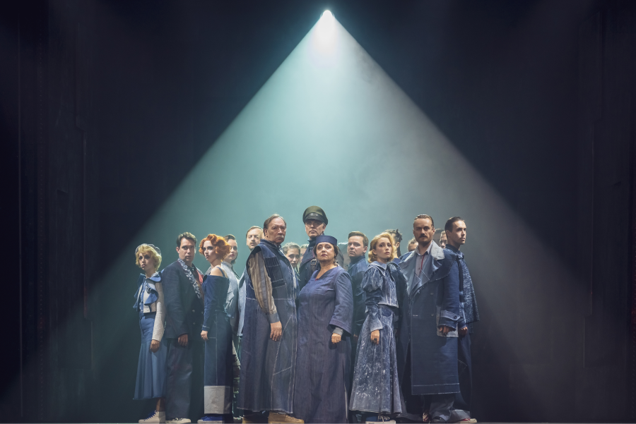 Баста написал музыку к драме «Маяковский» в «Ленкоме» (фото 1)