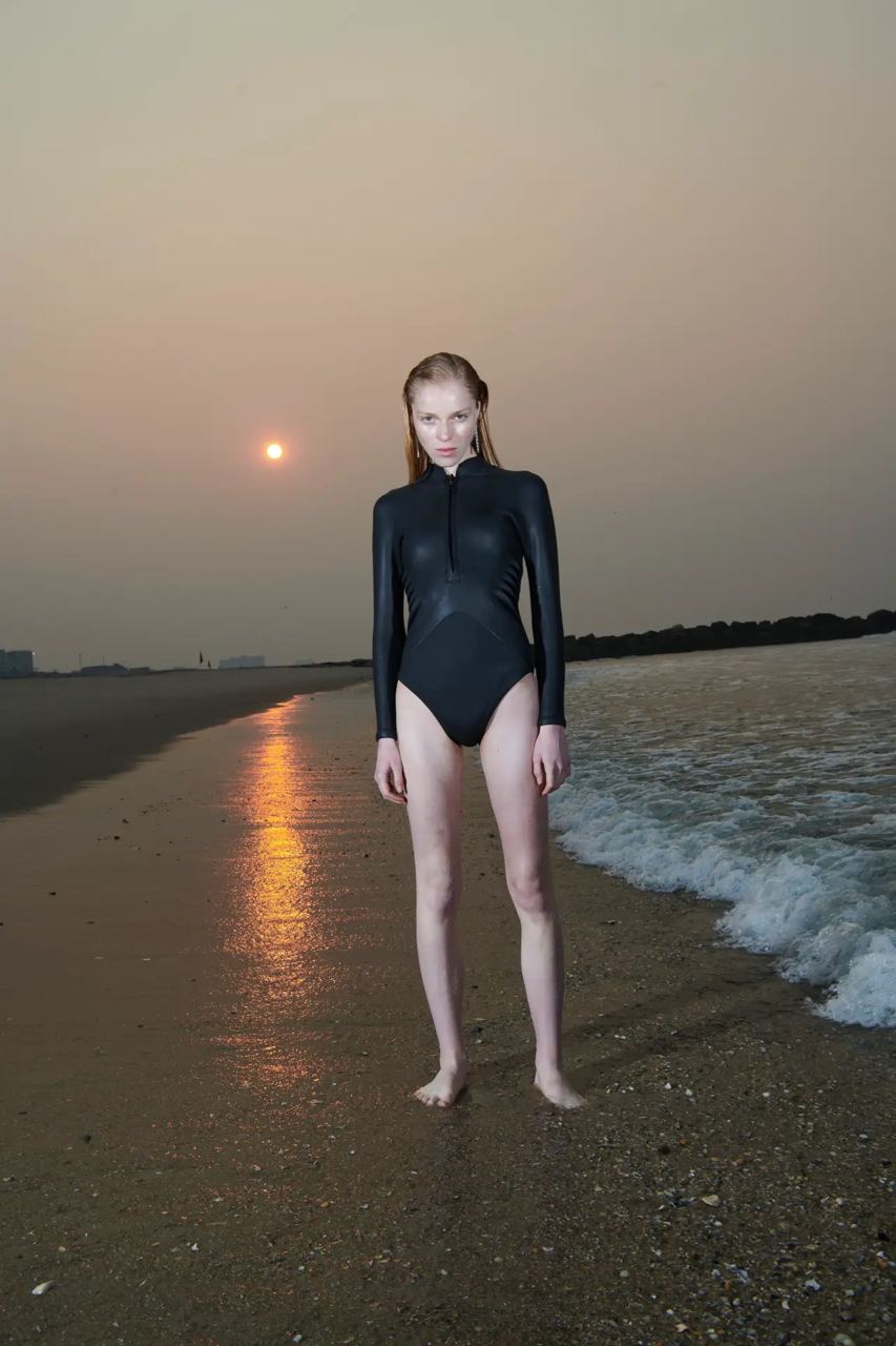 Dion Lee и Haydenshapes запустили коллекцию для серфинга (фото 1)