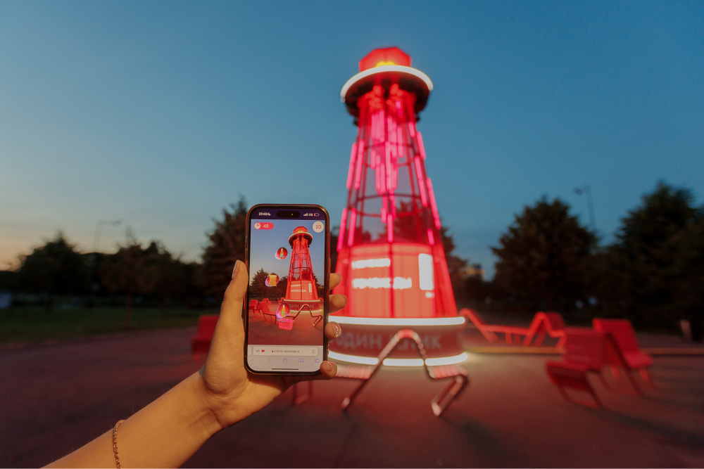 «Самокат» установил интерактивный маяк в парке Горького (фото 2)