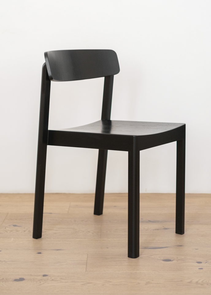 Мебельный бренд Archipélago выпустил коллаборацию с дизайнером Дмитрием Самыгиным (фото 4)