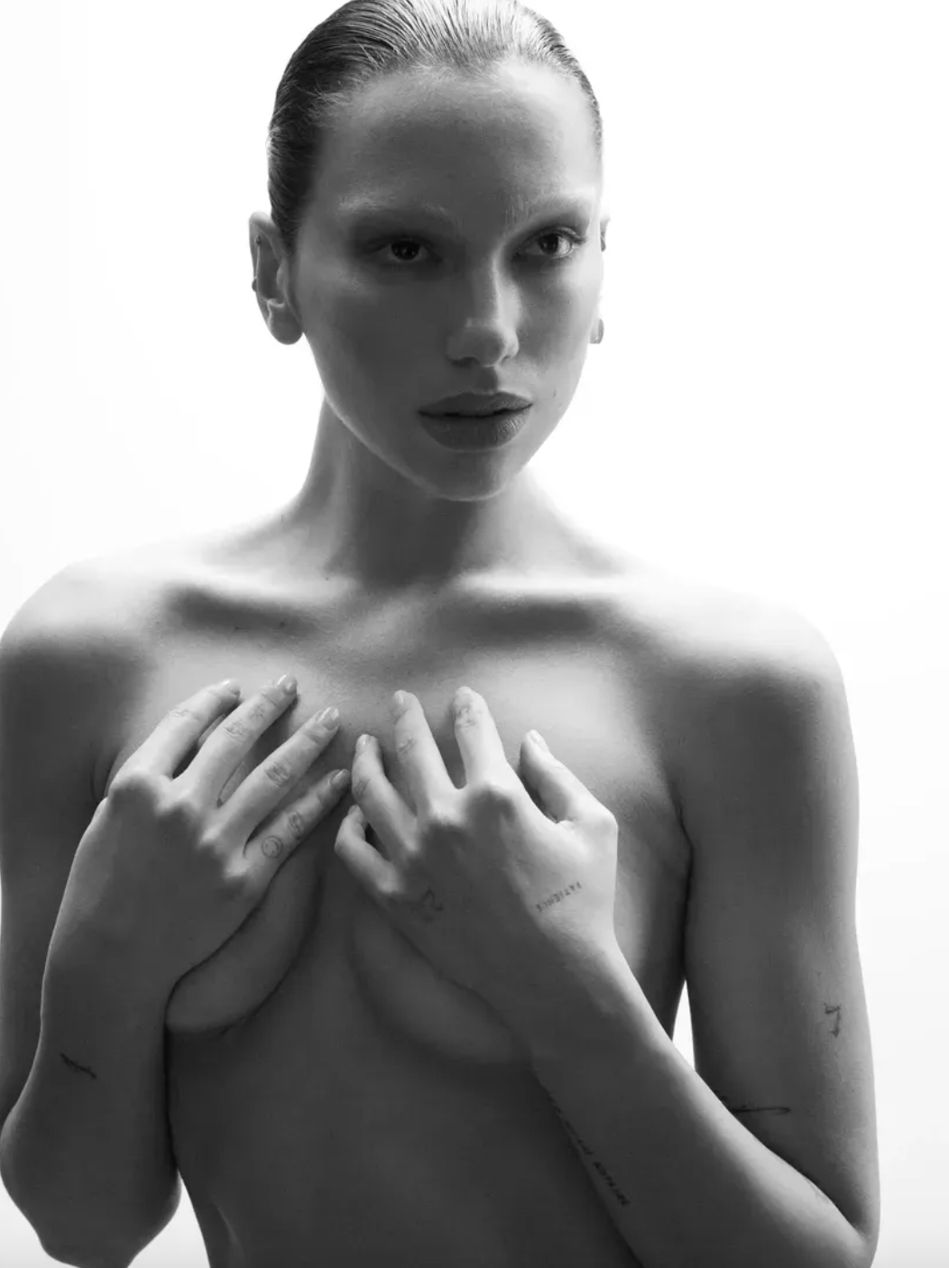 Дуа Липа снялась в фотосессии для французского Vogue и высказалась о феминизме (фото 4)