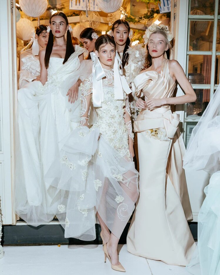 В «Лужниках» прошел показ модного дома Валентина Юдашкина (фото 1)