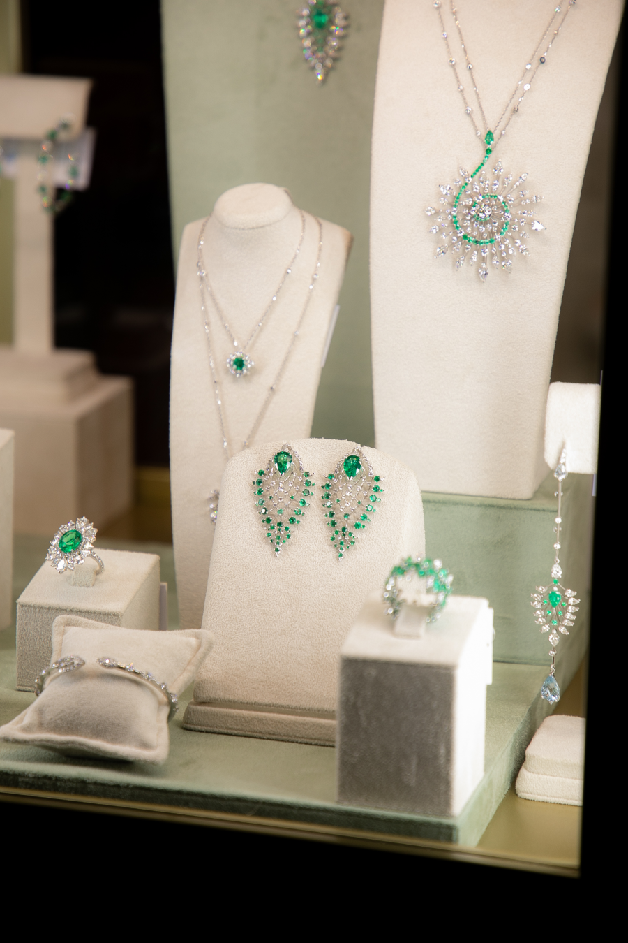 Ювелирный дом EIRINE отметил год со дня основания (фото 2)