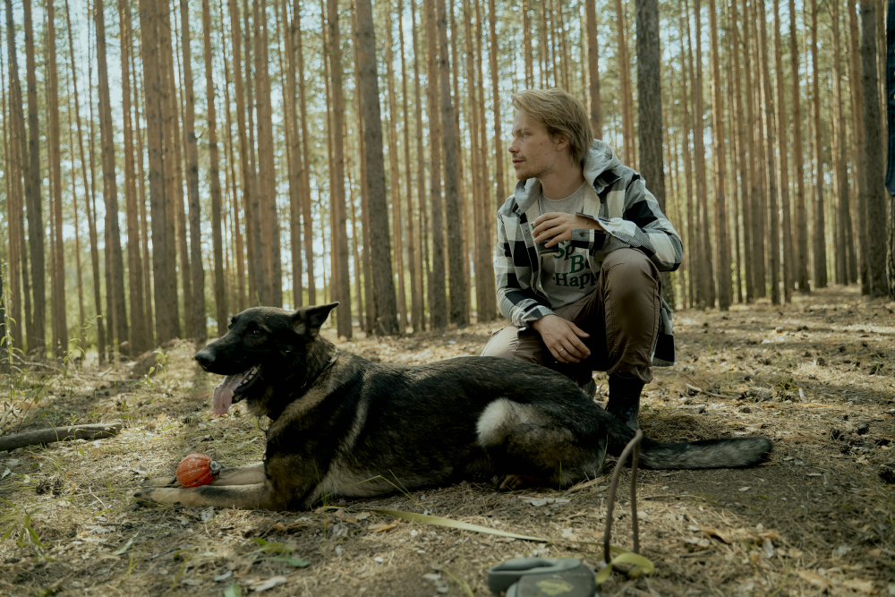 «В кино все началось со случайности»: Роман Евдокимов о новых проектах и работе в театре (фото 4)