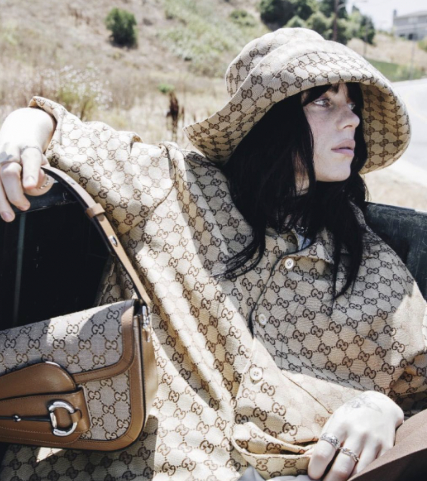 Билли Айлиш снялась в кампании новой сумки Gucci (фото 1)