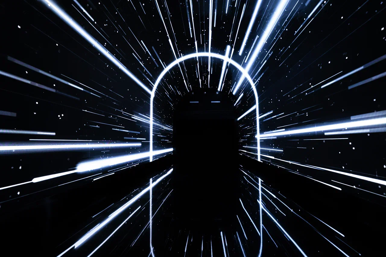 В Москве открылось иммерсивное арт-пространство Luminar (фото 1)