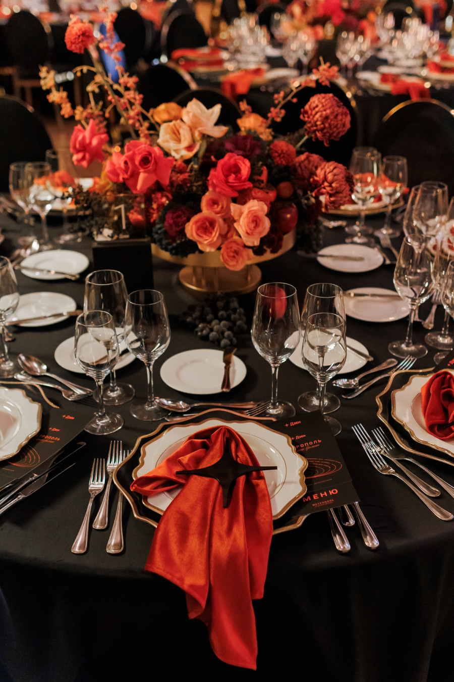 «Дзен» и Сергей Минаев представили исторический гастроспектакль в «Метрополе» (фото 4)